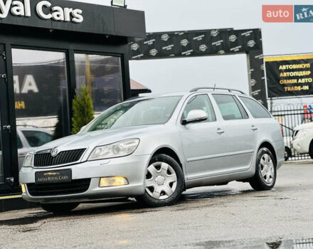 Сірий Шкода Октавія, об'ємом двигуна 1.39 л та пробігом 201 тис. км за 8200 $, фото 1 на Automoto.ua
