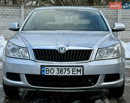 Серый Шкода Октавия, объемом двигателя 1.6 л и пробегом 320 тыс. км за 5900 $, фото 1 на Automoto.ua