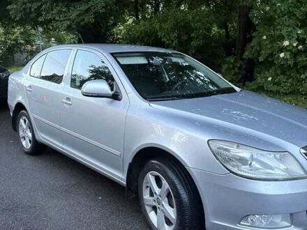 Серый Шкода Октавия, объемом двигателя 1.8 л и пробегом 330 тыс. км за 6800 $, фото 1 на Automoto.ua