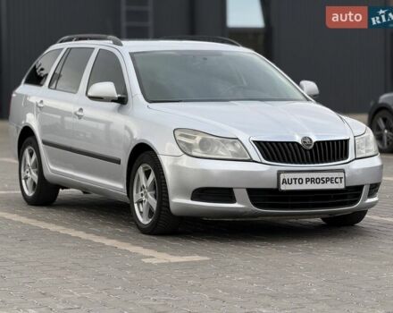 Серый Шкода Октавия, объемом двигателя 1.6 л и пробегом 210 тыс. км за 7200 $, фото 1 на Automoto.ua