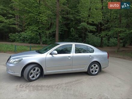 Шкода Октавия 2012 в Львове на Automoto.ua Серый Шкода Октавия, объемом двигателя 1.6 л и пробегом 230 тыс. км за 8250 $, фото 1 на Automoto.ua