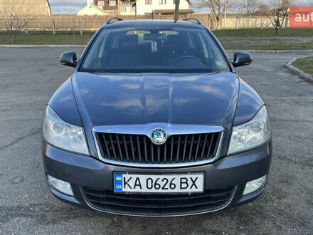 Серый Шкода Октавия, объемом двигателя 1.6 л и пробегом 273 тыс. км за 8800 $, фото 1 на Automoto.ua