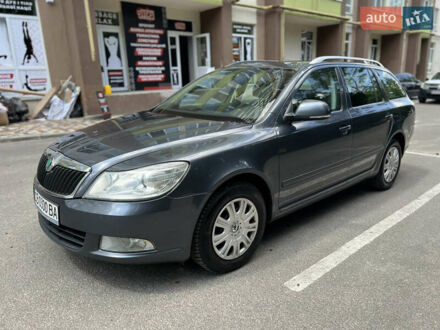 Шкода Октавия 2012 в Софіївська Борщагівка на Automoto.ua Серый Шкода Октавия, объемом двигателя 1.99 л и пробегом 430 тыс. км за 7500 $, фото 1 на Automoto.ua