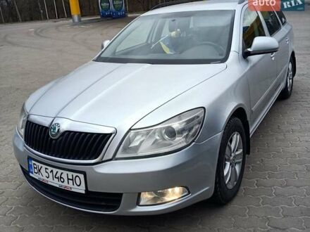 Сірий Шкода Октавія, об'ємом двигуна 1.6 л та пробігом 358 тис. км за 7200 $, фото 1 на Automoto.ua