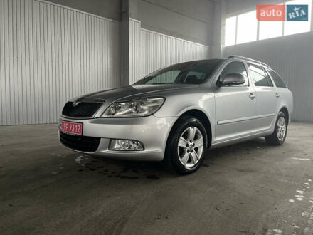 Серый Шкода Октавия, объемом двигателя 1.6 л и пробегом 214 тыс. км за 9300 $, фото 1 на Automoto.ua
