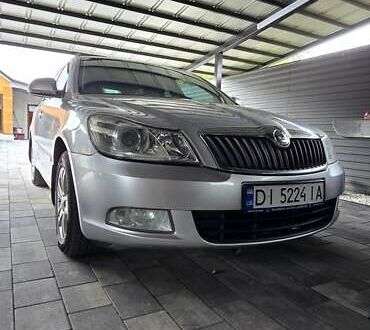 Шкода Октавія 2012 у Сарнах на Automoto.ua Сірий Шкода Октавія, об'ємом двигуна 1.8 л та пробігом 320 тис. км за 6800 $, фото 1 на Automoto.ua