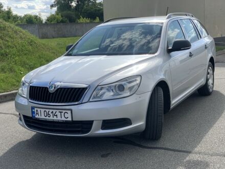 Шкода Октавия 2012 в Киеве на Automoto.ua Серый Шкода Октавия, объемом двигателя 1.4 л и пробегом 203 тыс. км за 6750 $, фото 1 на Automoto.ua