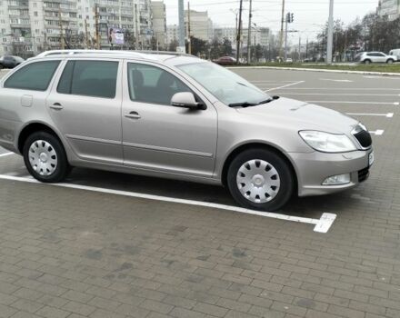 Сірий Шкода Октавія, об'ємом двигуна 1.6 л та пробігом 267 тис. км за 7000 $, фото 1 на Automoto.ua