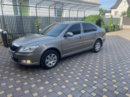 Шкода Октавия 2012 в Гайсине на Automoto.ua Серый Шкода Октавия, объемом двигателя 1.6 л и пробегом 208 тыс. км за 7700 $, фото 1 на Automoto.ua