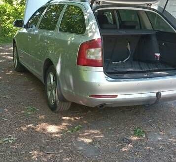 Шкода Октавия 2012 в Днепре (Днепропетровске) на Automoto.ua Серый Шкода Октавия, объемом двигателя 1.6 л и пробегом 238 тыс. км за 8999 $, фото 1 на Automoto.ua