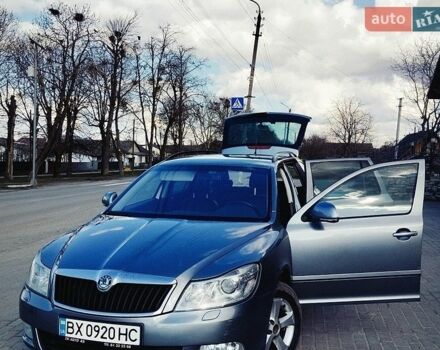 Серый Шкода Октавия, объемом двигателя 1.6 л и пробегом 268 тыс. км за 8500 $, фото 1 на Automoto.ua