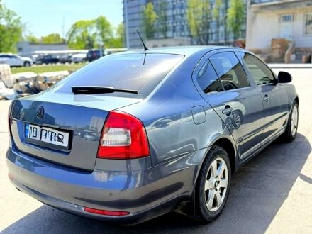 Серый Шкода Октавия, объемом двигателя 2 л и пробегом 275 тыс. км за 10500 $, фото 1 на Automoto.ua