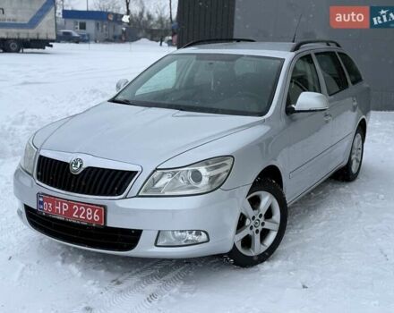 Сірий Шкода Октавія, об'ємом двигуна 1.6 л та пробігом 220 тис. км за 8599 $, фото 1 на Automoto.ua
