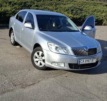 Сірий Шкода Октавія, об'ємом двигуна 1.9 л та пробігом 257 тис. км за 7999 $, фото 1 на Automoto.ua