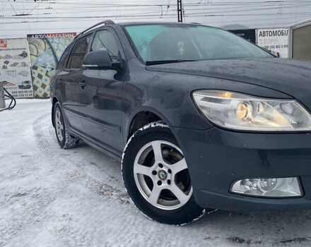 Сірий Шкода Октавія, об'ємом двигуна 1.6 л та пробігом 310 тис. км за 7500 $, фото 1 на Automoto.ua