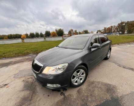 Сірий Шкода Октавія, об'ємом двигуна 1.6 л та пробігом 200 тис. км за 8906 $, фото 1 на Automoto.ua
