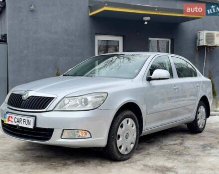 Серый Шкода Октавия, объемом двигателя 1.79 л и пробегом 169 тыс. км за 8100 $, фото 1 на Automoto.ua