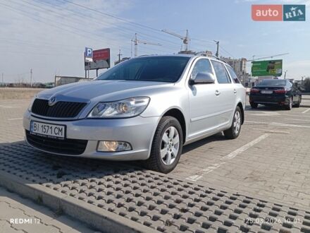 Серый Шкода Октавия, объемом двигателя 1.8 л и пробегом 160 тыс. км за 8500 $, фото 1 на Automoto.ua