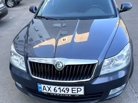 Шкода Октавія 2012 у Валках на Automoto.ua Сірий Шкода Октавія, об'ємом двигуна 1.2 л та пробігом 191 тис. км за 7500 $, фото 1 на Automoto.ua