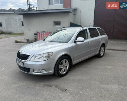 Сірий Шкода Октавія, об'ємом двигуна 1.6 л та пробігом 210 тис. км за 8350 $, фото 1 на Automoto.ua