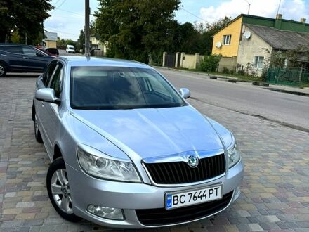 Шкода Октавия 2012 в Луцке на Automoto.ua Серый Шкода Октавия, объемом двигателя 1.6 л и пробегом 260 тыс. км за 8000 $, фото 1 на Automoto.ua