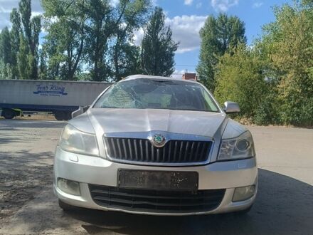 Шкода Октавия 2012 в Кривом Роге на Automoto.ua Серый Шкода Октавия, объемом двигателя 1.6 л и пробегом 400 тыс. км за 4000 $, фото 1 на Automoto.ua