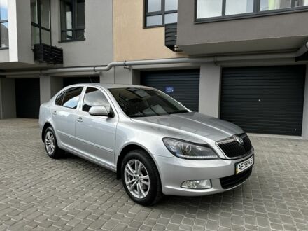 Серый Шкода Октавия, объемом двигателя 1.8 л и пробегом 370 тыс. км за 8200 $, фото 1 на Automoto.ua