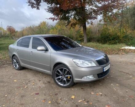 Серый Шкода Октавия, объемом двигателя 1.6 л и пробегом 290 тыс. км за 8600 $, фото 1 на Automoto.ua