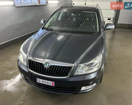 Сірий Шкода Октавія, об'ємом двигуна 2 л та пробігом 340 тис. км за 10499 $, фото 1 на Automoto.ua