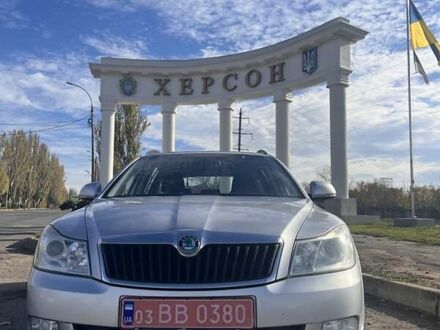 Серый Шкода Октавия, объемом двигателя 1.6 л и пробегом 252 тыс. км за 8950 $, фото 1 на Automoto.ua