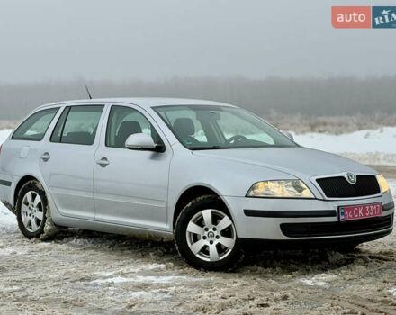 Сірий Шкода Октавія, об'ємом двигуна 1.6 л та пробігом 215 тис. км за 8199 $, фото 1 на Automoto.ua