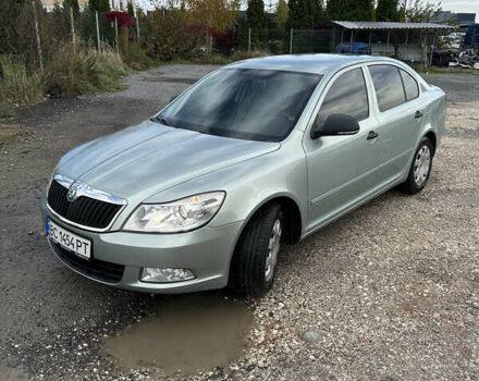 Серый Шкода Октавия, объемом двигателя 1.2 л и пробегом 184 тыс. км за 6600 $, фото 1 на Automoto.ua