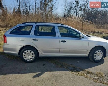 Серый Шкода Октавия, объемом двигателя 1.2 л и пробегом 139 тыс. км за 6200 $, фото 1 на Automoto.ua