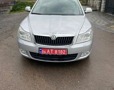 Сірий Шкода Октавія, об'ємом двигуна 1.6 л та пробігом 231 тис. км за 8000 $, фото 1 на Automoto.ua