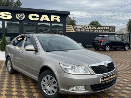 Шкода Октавия 2012 в Знаменке на Automoto.ua Серый Шкода Октавия, объемом двигателя 1.6 л и пробегом 200 тыс. км за 7900 $, фото 1 на Automoto.ua