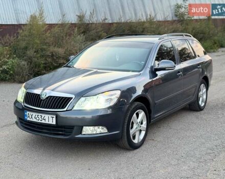 Серый Шкода Октавия, объемом двигателя 1.6 л и пробегом 216 тыс. км за 8300 $, фото 1 на Automoto.ua