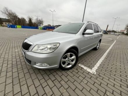 Шкода Октавия 2012 в Коломые на Automoto.ua Серый Шкода Октавия, объемом двигателя 1.6 л и пробегом 250 тыс. км за 7700 $, фото 1 на Automoto.ua