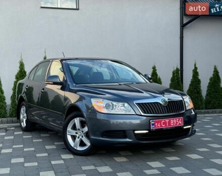Серый Шкода Октавия, объемом двигателя 1.6 л и пробегом 205 тыс. км за 7750 $, фото 1 на Automoto.ua