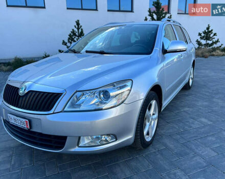 Серый Шкода Октавия, объемом двигателя 1.8 л и пробегом 145 тыс. км за 7800 $, фото 1 на Automoto.ua