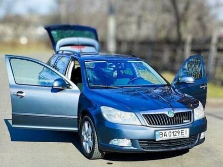 Серый Шкода Октавия, объемом двигателя 1.8 л и пробегом 226 тыс. км за 8300 $, фото 1 на Automoto.ua