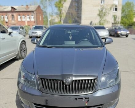 Серый Шкода Октавия, объемом двигателя 2 л и пробегом 275 тыс. км за 11000 $, фото 1 на Automoto.ua