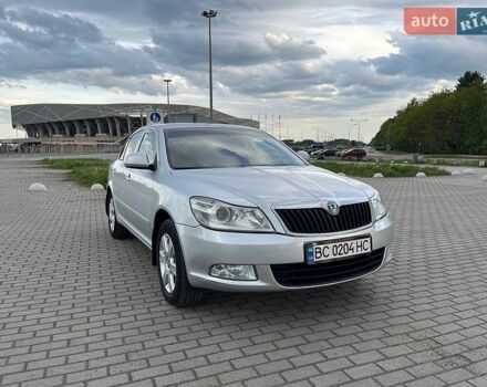 Серый Шкода Октавия, объемом двигателя 1.6 л и пробегом 215 тыс. км за 8250 $, фото 1 на Automoto.ua
