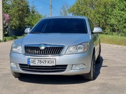 Серый Шкода Октавия, объемом двигателя 1.8 л и пробегом 130 тыс. км за 9300 $, фото 1 на Automoto.ua