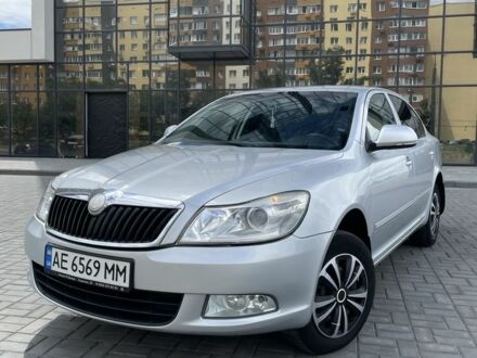 Серый Шкода Октавия, объемом двигателя 1.8 л и пробегом 156 тыс. км за 8006 $, фото 1 на Automoto.ua