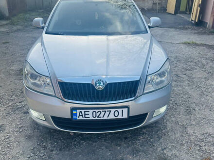 Шкода Октавия 2012 в Покров (Орджоникидзе) на Automoto.ua Серый Шкода Октавия, объемом двигателя 1.6 л и пробегом 270 тыс. км за 8000 $, фото 1 на Automoto.ua