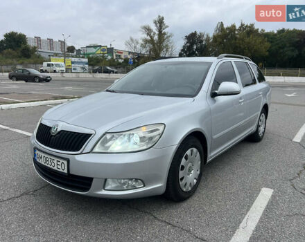 Серый Шкода Октавия, объемом двигателя 1.6 л и пробегом 290 тыс. км за 9200 $, фото 1 на Automoto.ua