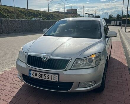 Серый Шкода Октавия, объемом двигателя 1.8 л и пробегом 205 тыс. км за 6500 $, фото 1 на Automoto.ua