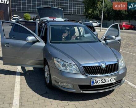 Серый Шкода Октавия, объемом двигателя 1.6 л и пробегом 253 тыс. км за 8300 $, фото 1 на Automoto.ua