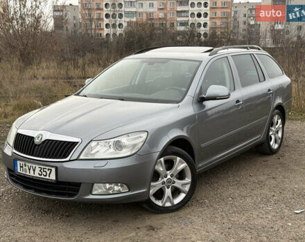 Сірий Шкода Октавія, об'ємом двигуна 2 л та пробігом 215 тис. км за 9999 $, фото 1 на Automoto.ua