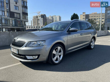 Шкода Октавия 2013 в Киеве на Automoto.ua Серый Шкода Октавия, объемом двигателя 2 л и пробегом 202 тыс. км за 12300 $, фото 1 на Automoto.ua